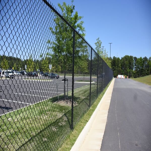 PVC coated chain link fence - Image 3